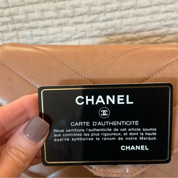 CHANEL Beige Chevron Crossbody Mini Flap Bag - Picture 2 of 13